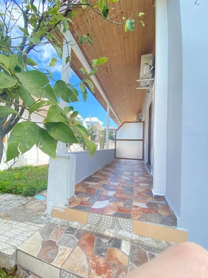 Eraldo Brahimi Apartaments Ksamil