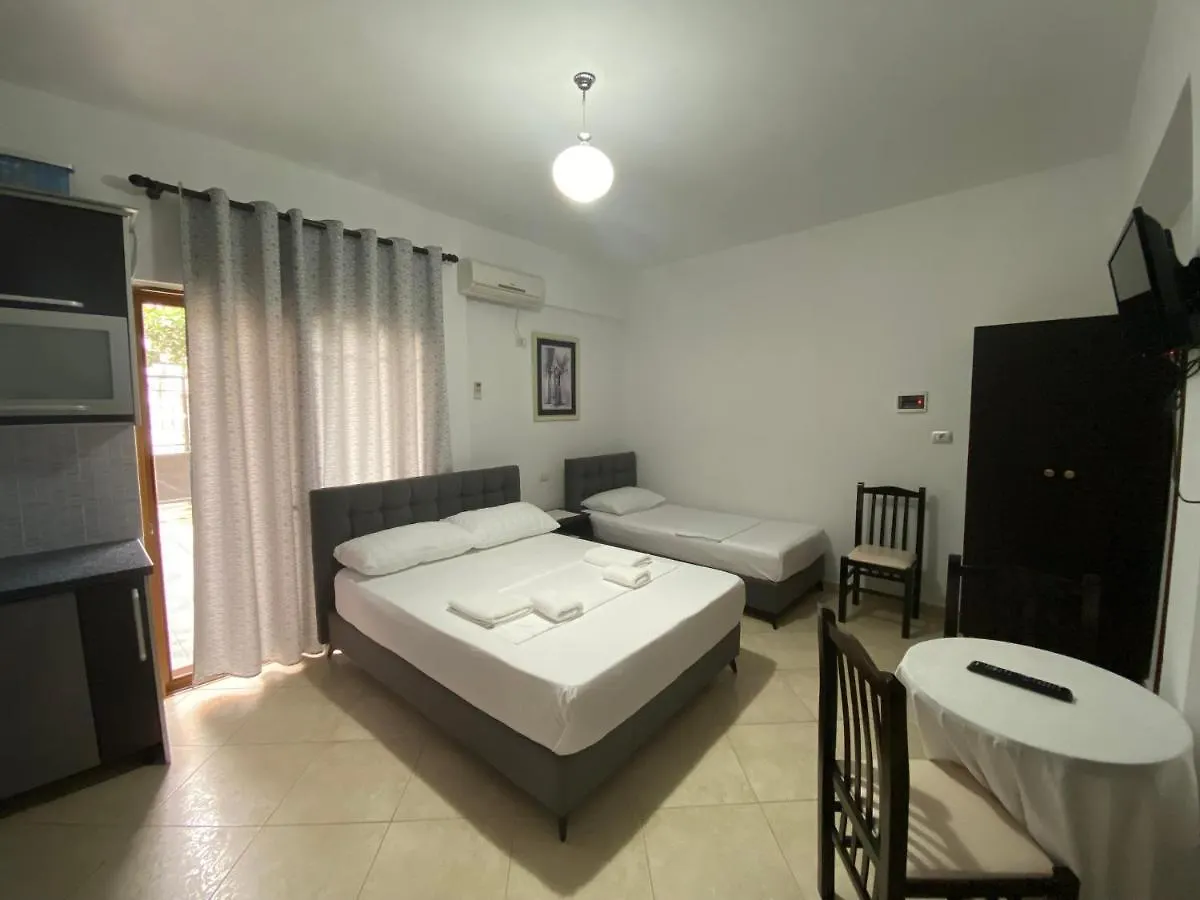 Eraldo Brahimi Apartaments Ksamil 0*,  Albanien